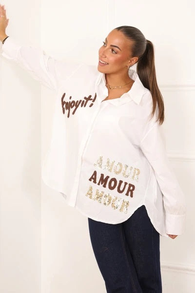 hvid mind by lene oversize skjorte med skrift