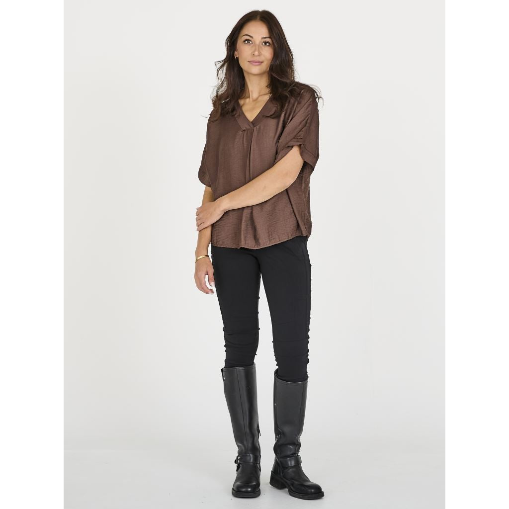 NU Cinda Blouse | Brown