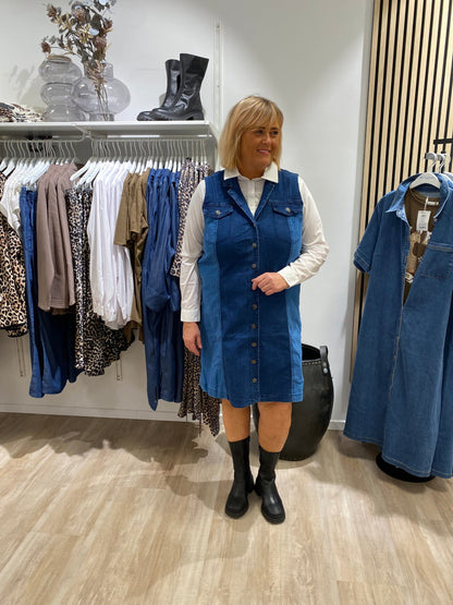 janni dem ærmeløs denimkjole. ZHENZI Hope 786-Dress Nigella Blue