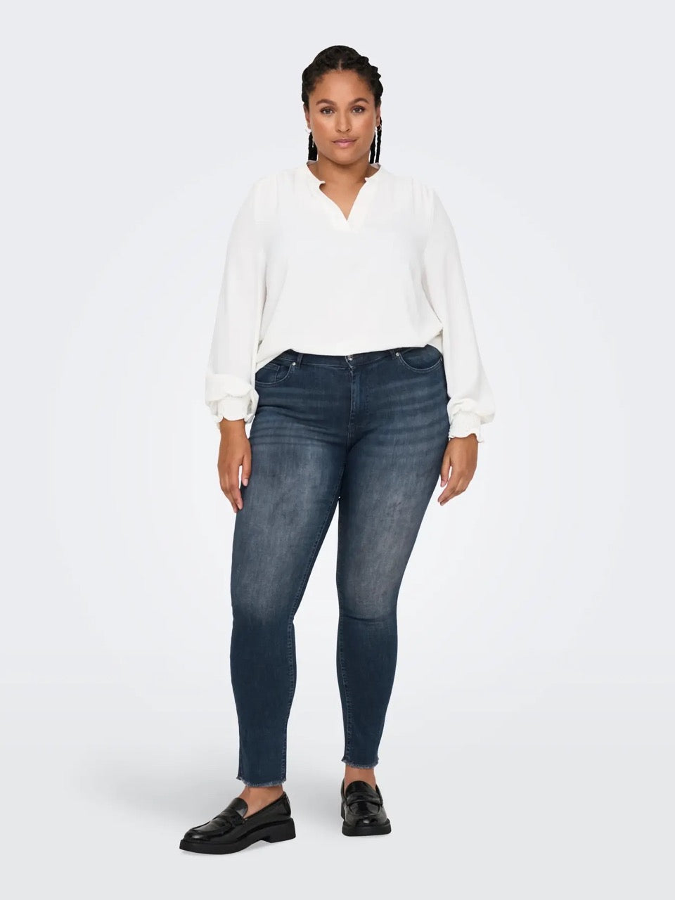 blå sorte jeans ONLY Carmakoma CARWILLY jeans Blue Black Denim