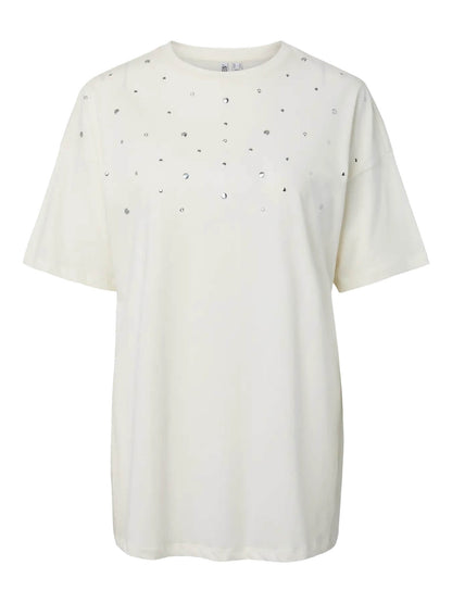 oversize hvid t-shirt med rhinestone. PIECES PCSKYLAR TEE Cloud Dancer RHINESTONE/STUDS