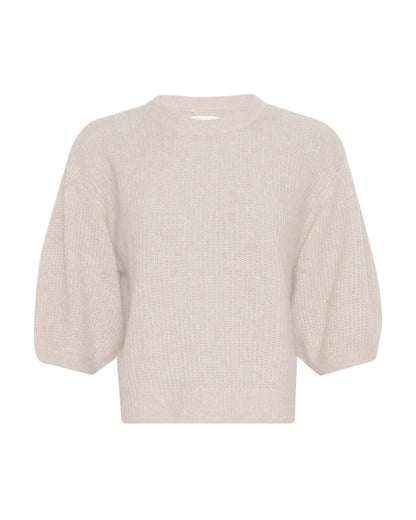 beige strik med 2/4 ærmer og rund hals. MOSS Copenhagen MSCHHila Hope 2/4 Pullover Oatmeal