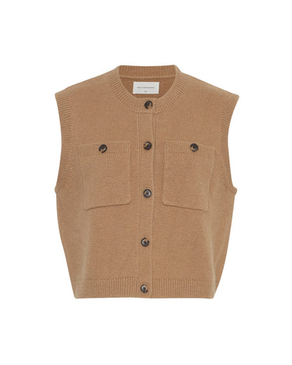 brun vest i strik med knappelukning og brystlommer. MOSS Copenhagen MSCHMarica Carina Vest Ermine