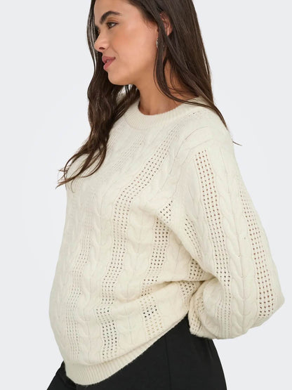 model fra siden hvid kabel strik ONLY Carmakoma CARRUBINA Knit Whitecap Gray