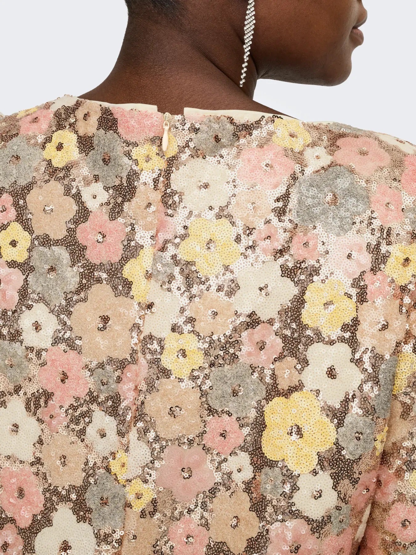 CARMABELLE S/S BOATNECK MIDI DRESS JRS - Sunlight (Mabelle) Floral sequin copper