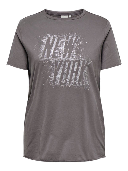 ONLY Carmakoma Plum Kitten NEW YORK GLITTER T-Shirt CARMIKO LIFE SS REG TEE JRS