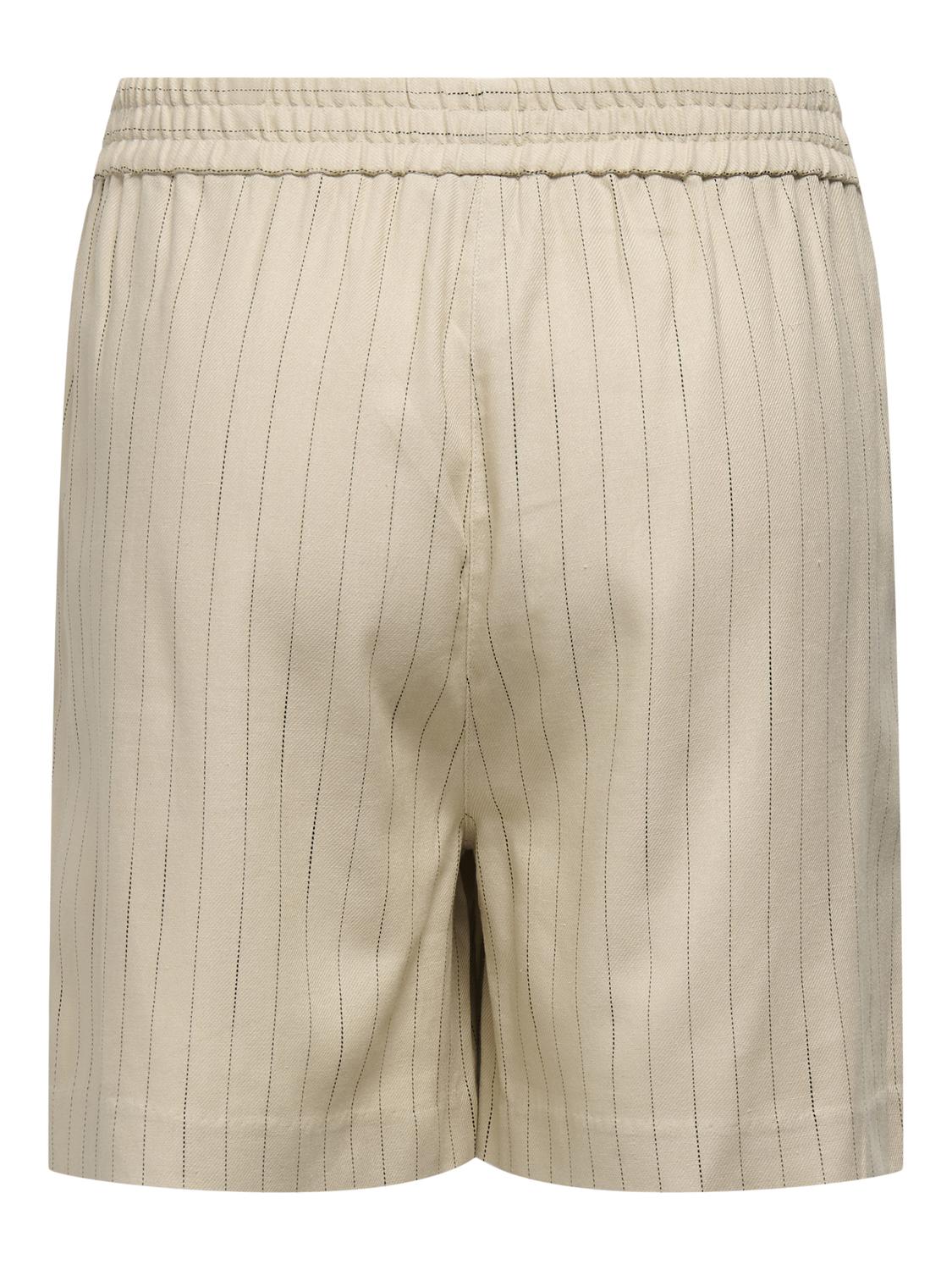 ONLY Carmakoma CARMONICA Shorts | Pumice Stone Black