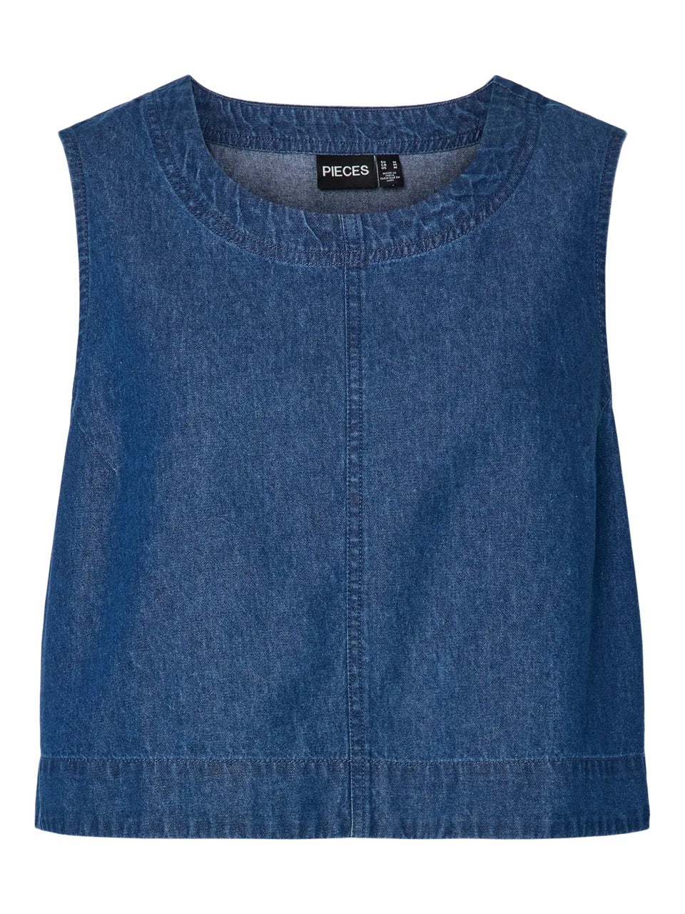 blå top uden ærmer i et blødt denimlignende materiale. PIECES PCTENIM Top Medium Blue Denim