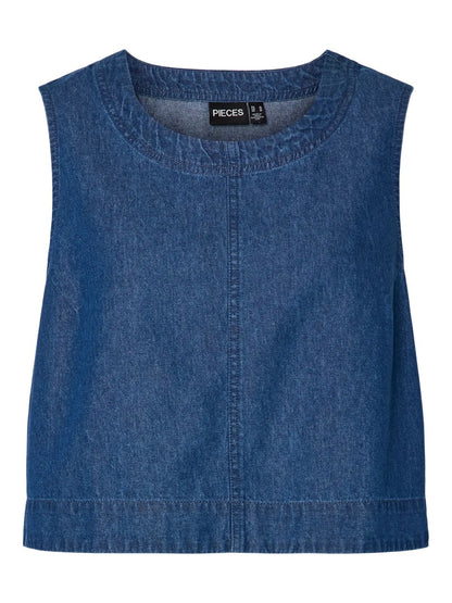 blå top uden ærmer i et blødt denimlignende materiale. PIECES PCTENIM Top Medium Blue Denim