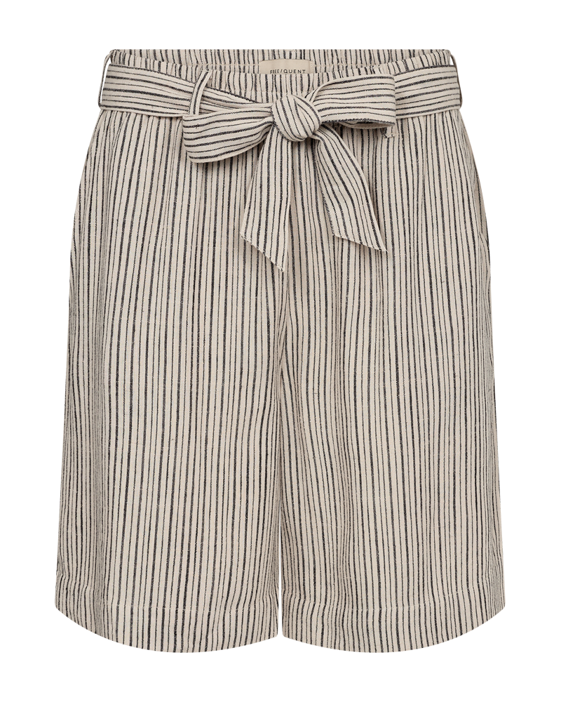 Freequent Moonbeam w. Black SHORTS | FQLAVARA-SHORTS