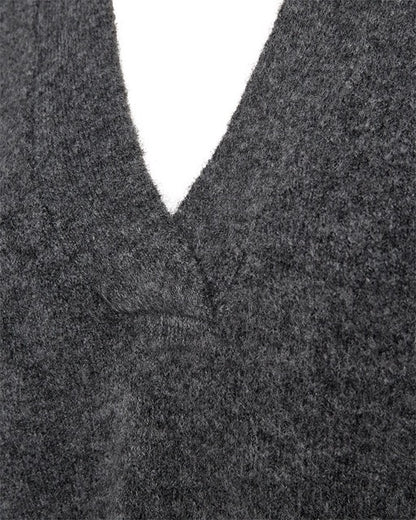 grå strik med v-hals. Freequent FQGRSEVALIN-PULLOVER Dark Grey Melange