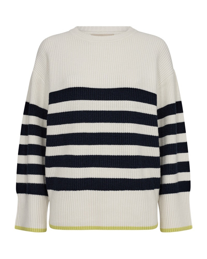 stribet strik i hvid med brede navy blå striber og en smal gul bundkant. Freequent Off-white Navy Blazer FQCLARA-PULLOVER