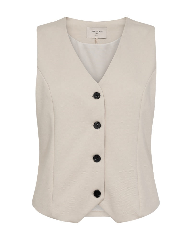 beige vest med v-hals og knaplukning. Freequent FQNANNI-WAISTCOAT Moonbeam