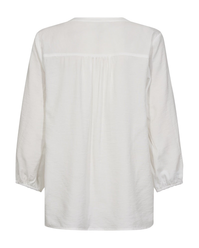 ryggen f hvid bluse med v-hals og 3/4 ballonærmer Freequent Off-white FQPENNY-BLOUSE
