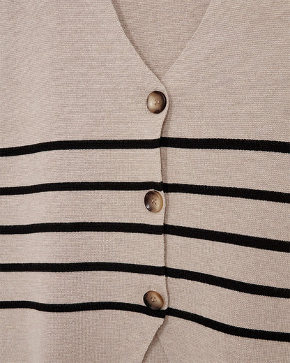 knapper på beige vest med tynde sorte striber over brystet. Freequent FQANI-WAISTCOAT Simply Taupe mel. w Black