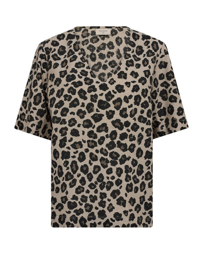 kortærmet leo t-shirt med løs pasform. Freequent Sand Melange w Black FQLAVISCO-BLOUSE