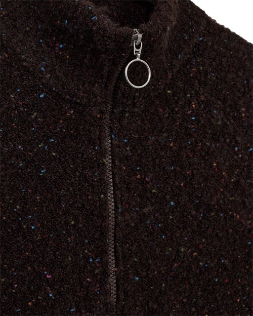 lynlås på brun strik vest med høj krave og lynlås. Freequent FQGRSNEMES-WAISTCOAT Coffee Bean Melange