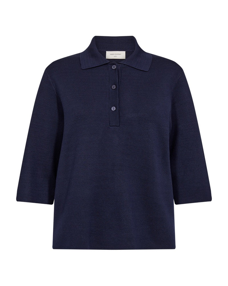 blå t-shirt med skjortelook og halvlange ærmer. Freequent FQANI-PULLOVER Navy Blazer