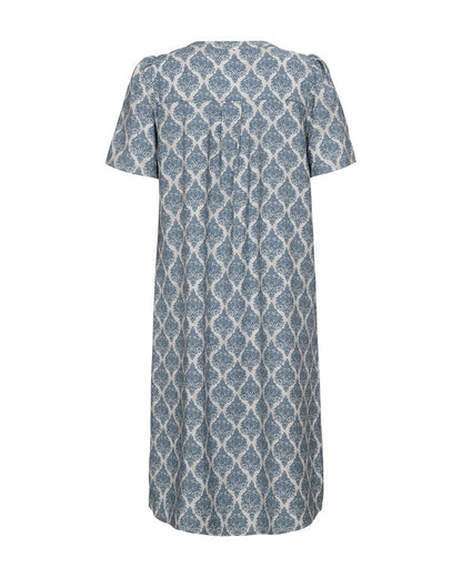 læg på ryggen af kortærmet mønstret blå kjole Freequent FQABY-DRESS Star Off-white China Blue
