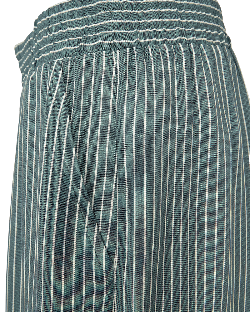 FQSAVA-PANTS - DARK FOREST W. STAR OFF-WHITE