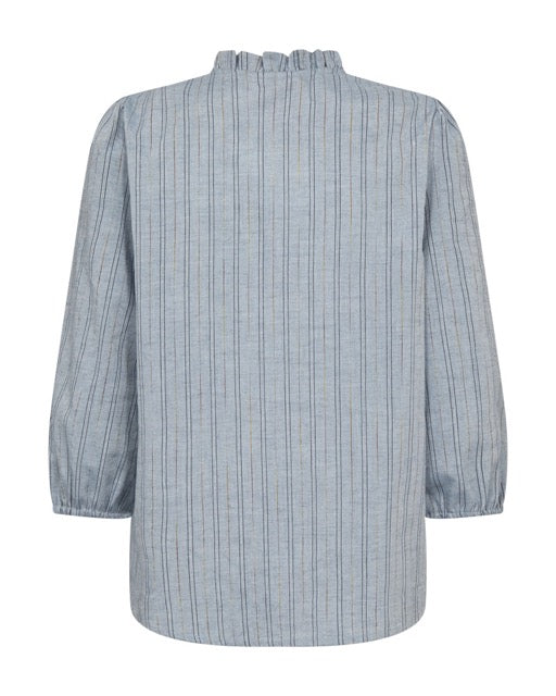 let blå bluse med diskrete striber. Freequent FQNALEEN-BLOUSE Vintage Indigo Melange