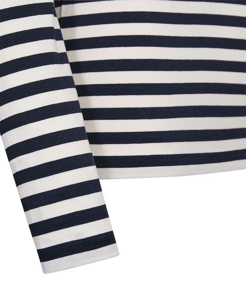 Freequent FQLIANA-TEE Bluse | Navy Blazer mit Stern Off-White