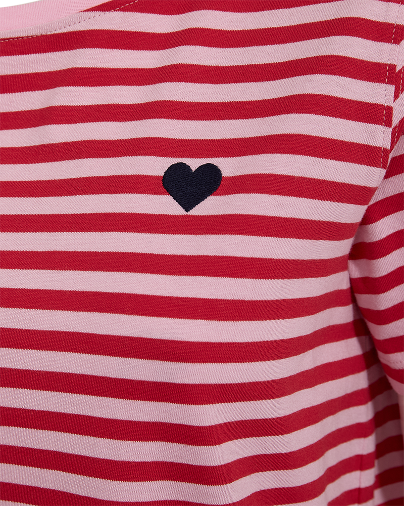 FQMIAN-TEE - SWEET LILAC W. TRUE RED