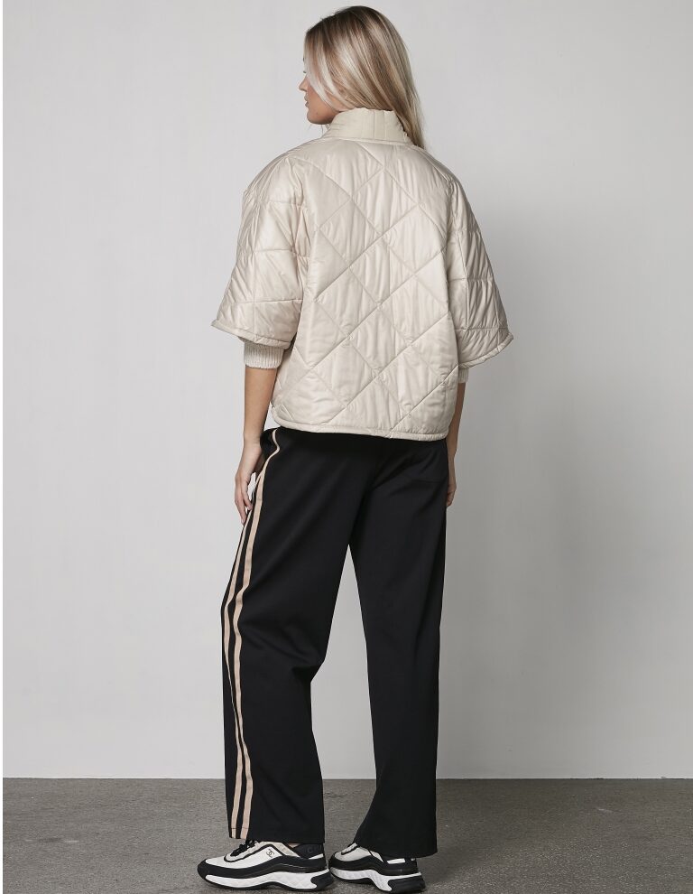 NÜ Yusra Jacket | Seasand